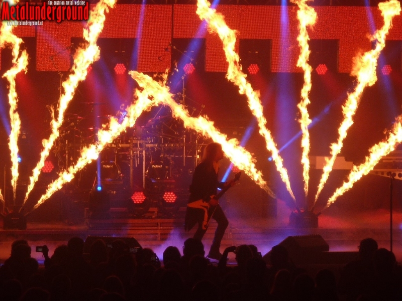 01-trans-siberian-orchestra-64