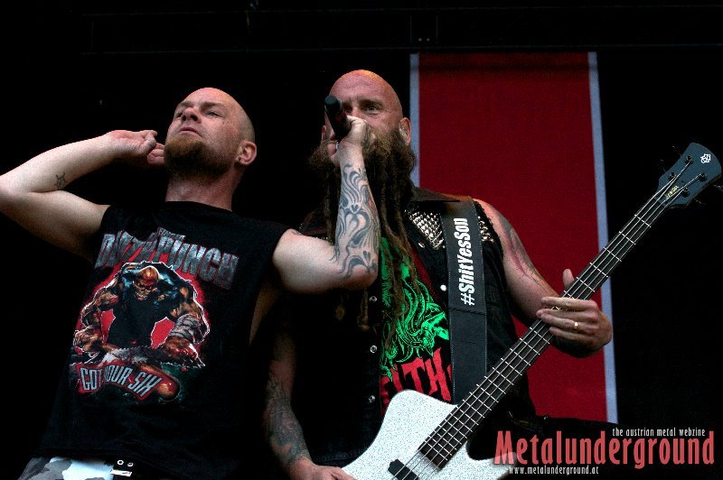 five finger deathpunch - live novarock 2015