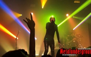 MOTIONLESS IN WHITE Live in Wien 2019 02-Motionless-in-White-SimmCity-19-01
