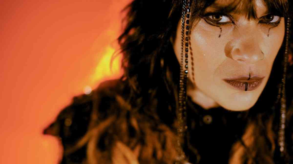 black-mirrors-Hateful-Hate-I-ll-Kill-You-video