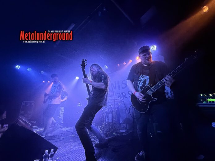 JAPANISCHE KAMPFHÖRSPIELE 01