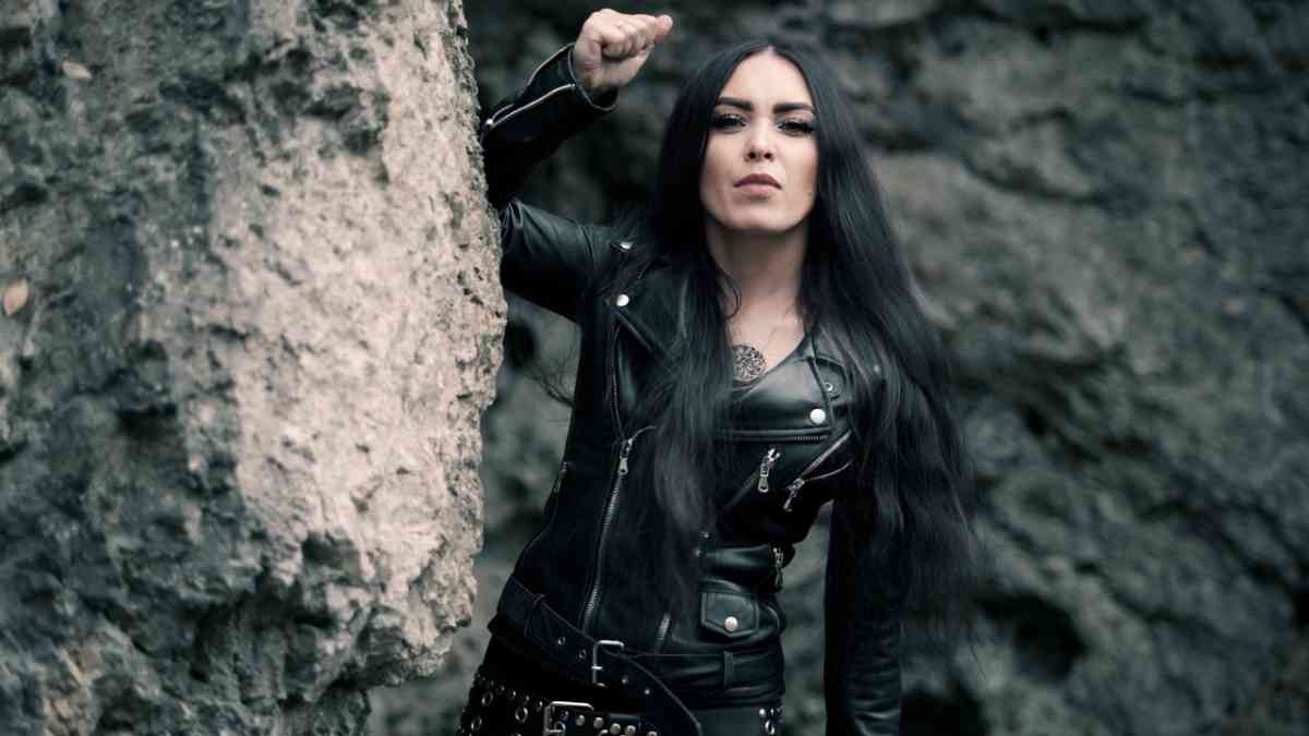 LEATHERWITCH - Beast Inside" - video LEATHERWITCH "Beast Inside" (OFFICIAL VIDEO)