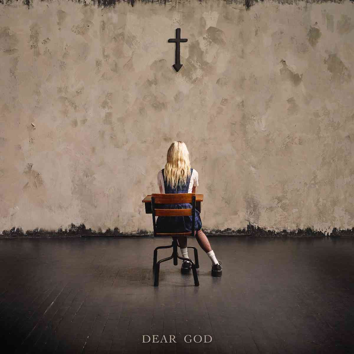 THE PRETTY RECKLESS - dear_god - artwork THE PRETTY RECKLESS - dear_god - album cover