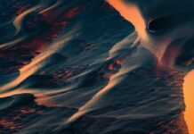 Loneshore – Nothing Left to Deconstruct Loneshore - Nothing Left to Deconstruct - cover Artwork